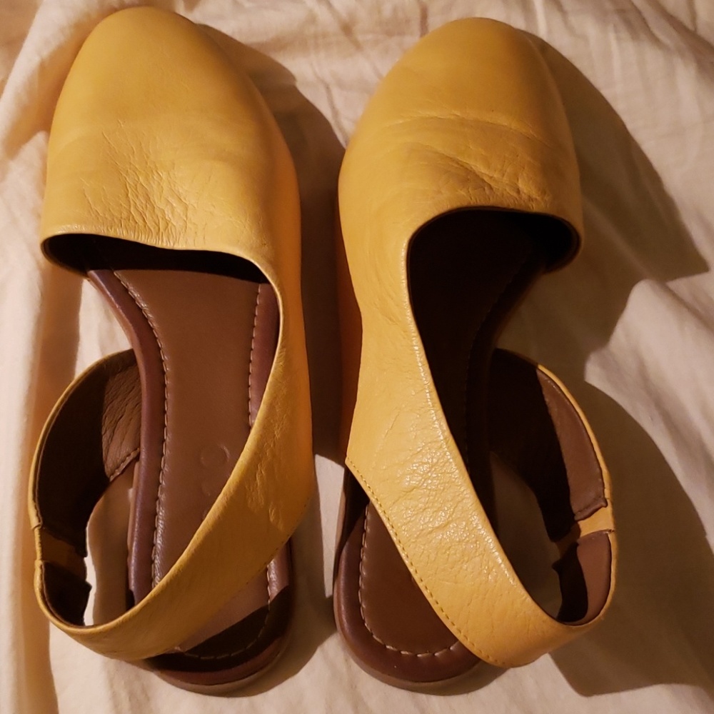 Bueno  leather flats